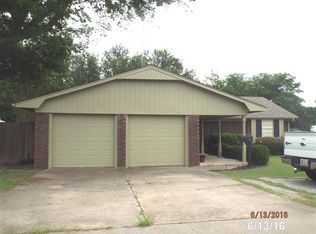 1112 Sunset Dr SW, Ardmore, OK 73401