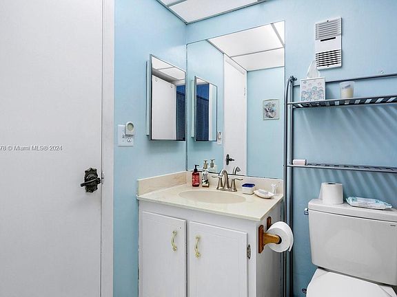 5th image of 5320 Bosque Ln APT 88