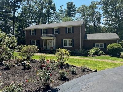 186 Pecunit St, Canton, MA, 02021