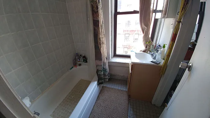 Rented by Downtown Mgt & Realty LLC | media 24