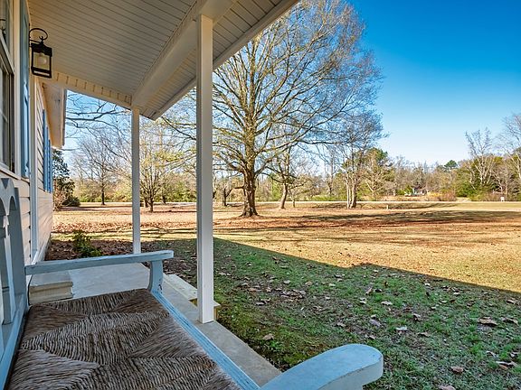 3rd image of 321 County Road 415