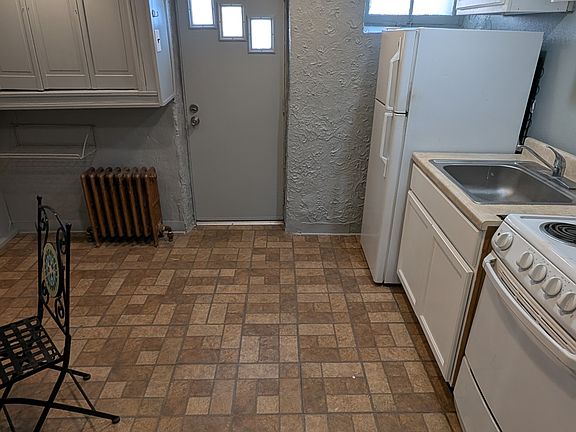2nd image of 3110A N Van Buren St