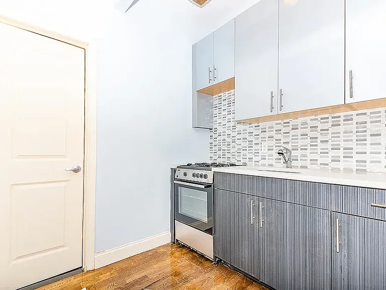 39 Suydam St #4C — Photo 8