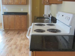 113 Walker St, Lowell, MA 01854