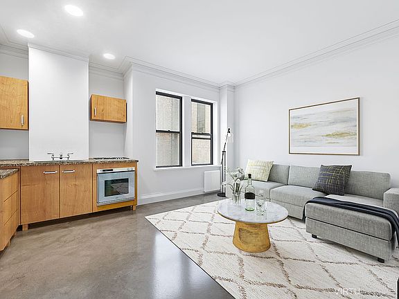 2nd image of 205 E 10th St APT 2E