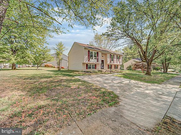 3rd image of 12714 Heidi Marie Ct