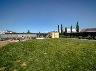 685 Larie Ln, Red Bluff, CA 96080