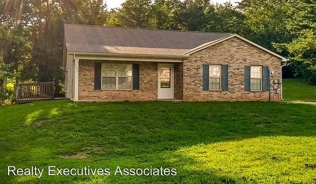 1st image of 2107 Effie Henderson Dr