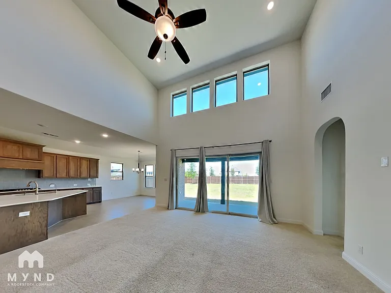 12108 Buffalo Hills Dr — Photo 2