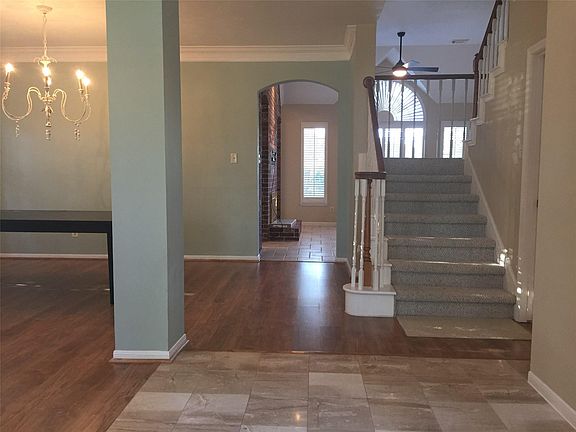 2nd image of 3047 Lake Estate Ct