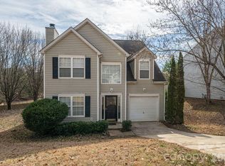 1434 Swaying Branch Ln, Clover, SC 29710