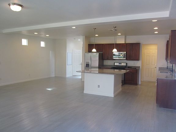 5th image of 5930 Crown Palms Ave