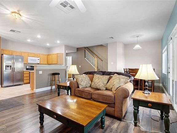 2nd image of 3504 Hazelnut Pine Pl Suite 2