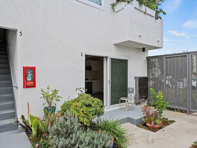 12540 Pacific Ave #1 — Photo 9
