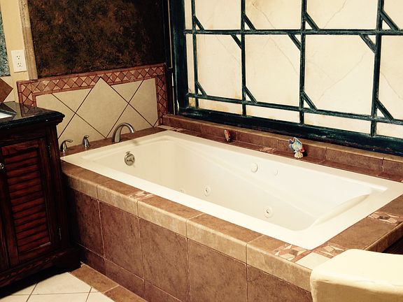 Master bathroom jacuzzi -