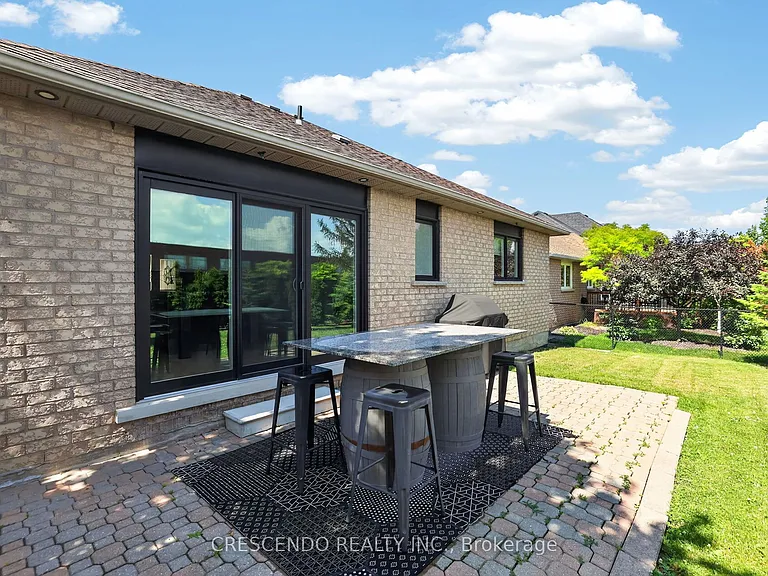 15 Southbury Manor Dr — Photo 37