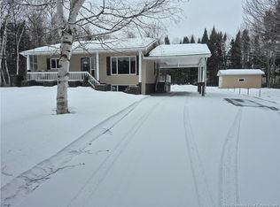 147 Scenic Dr, Bathurst, NB E2A 4Z2