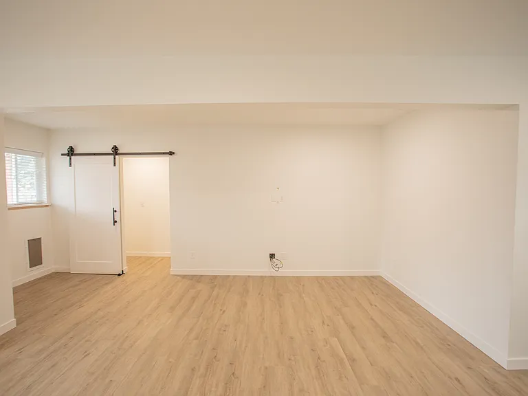 614 Greenstreet Blvd #B — Photo 2