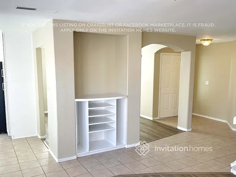 7009 Glass Slipper Ct — Photo 3