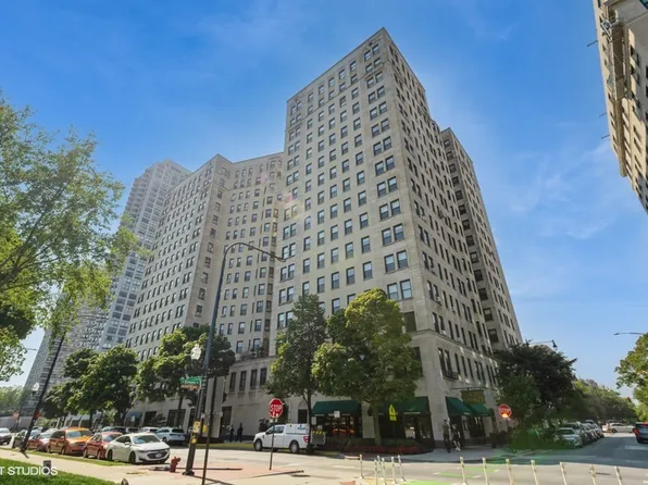 2000 N Lincoln Park W #804, Chicago, IL 60614