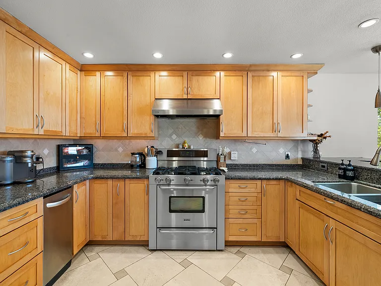14625 Flintstone Dr — Photo 12