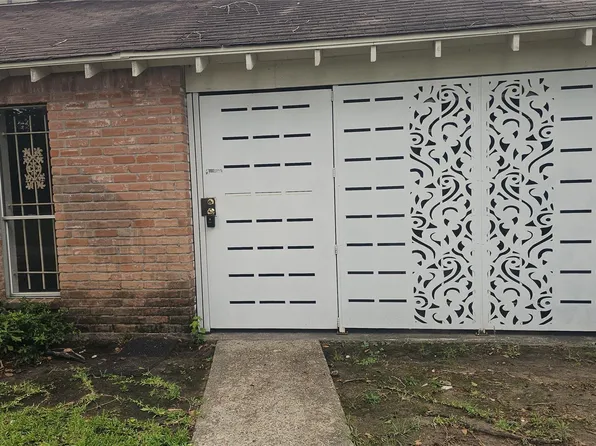 12211 W Village Dr Unit C, Houston, TX 77039