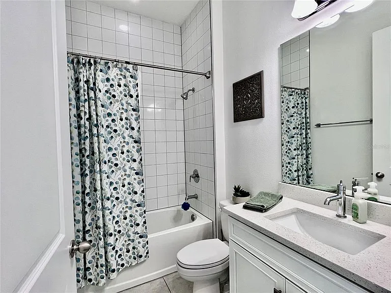 7002 Arnoldson St — Photo 32