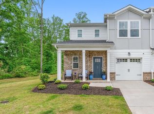 24 Sparrow Ln, Greenville, SC 29607