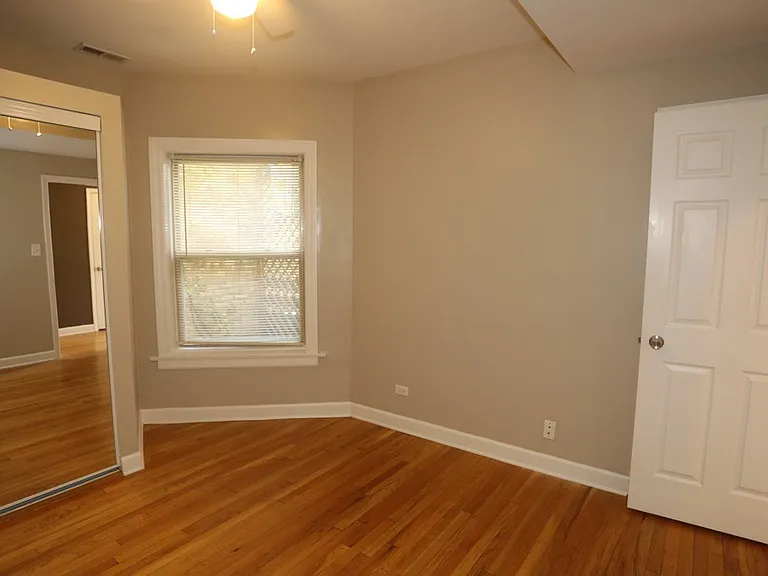 5208 N Sawyer Ave #2 — Photo 15