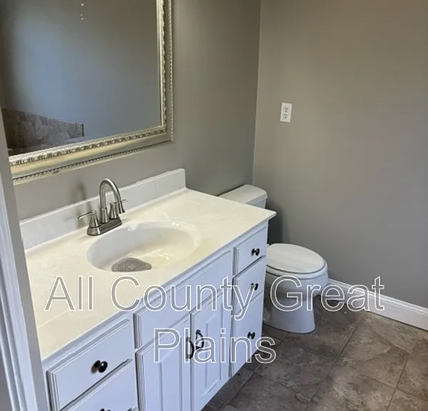 1400 NW Jefferson Ct — Photo 6