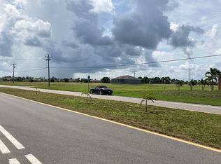 3327 Gulfstream Pkwy, Cape Coral, FL 33993