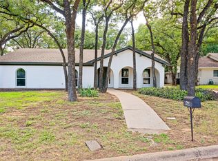444 Billy Creek Cir, Hurst, TX 76053