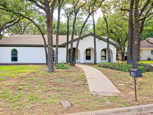 444 Billy Creek Cir, Hurst, TX 76053