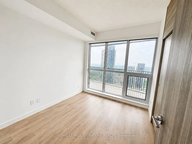 18 Esther Shiner Blvd #2302 — Photo 10