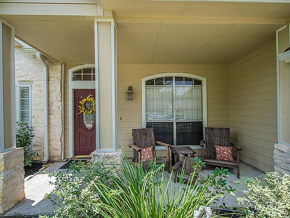 4th image of 30511 Country Meadows Dr