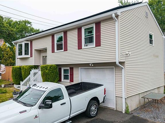 3rd image of 105 Lyman St