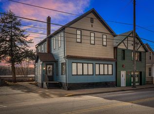 39 1/2 N Shore Dr, Fountain City, WI 54629