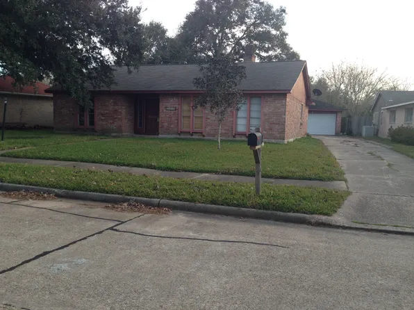 16114 Forest Bend Ave, Friendswood, TX 77546