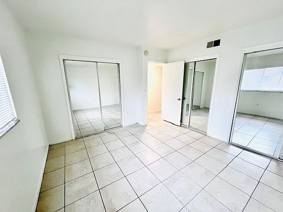 5th image of 4750 40th Ave N APT 203