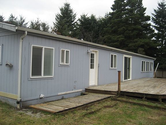 3rd image of 5106 NE 51st St