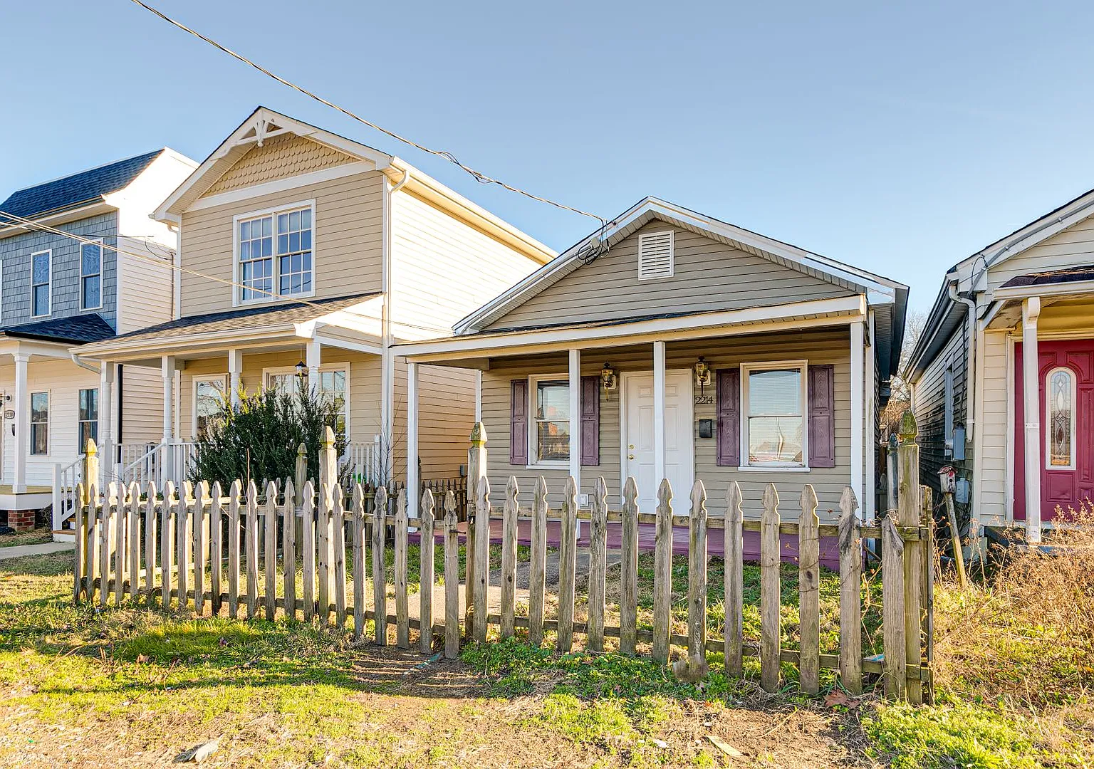 Cozy Three Bedroom Cottage in Manchester! — Photo 2