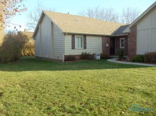 1181 Hidden Ridge Rd, Toledo, OH 43615