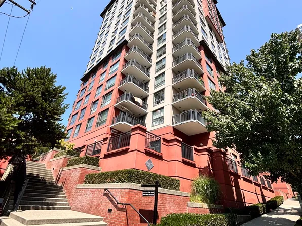 833 Agnes St #902, New Westminster, BC V3M 0B1