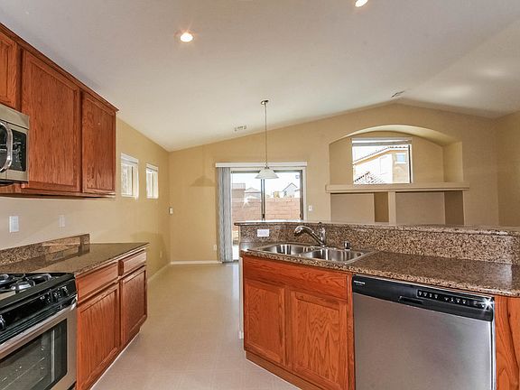 5th image of 5833 Baronne Prevost St