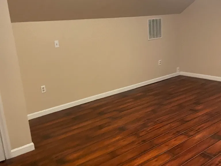 347 Circle Rd — Photo 6