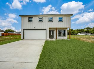 316 N Helton St, Randolph, TX 75475