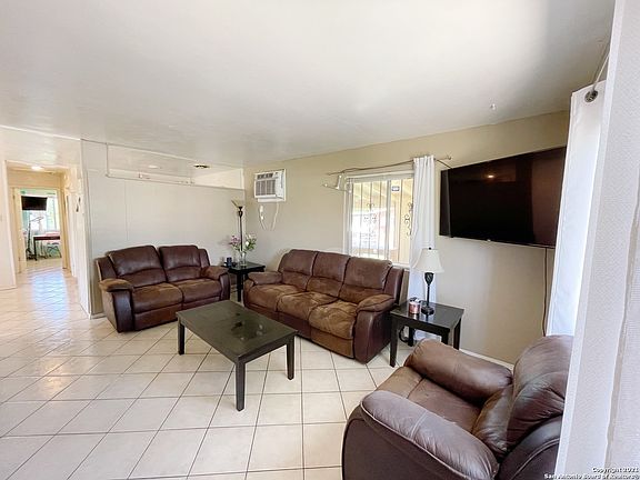2nd image of 138 Moss Valley St