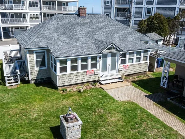 21 Fuller Acres #3, Hampton, NH 03842