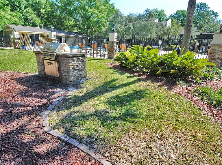 Stone Creek Apartments — Photo 5