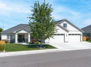 8598 W 11th Ave, Kennewick, WA 99338